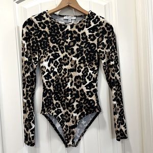 Gaze animal print bodysuit.